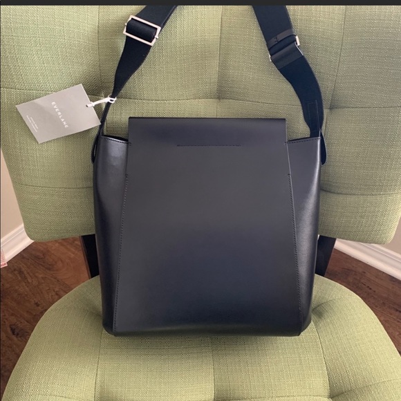Everlane the form bag, brand new with tag. - Picture 4 of 8